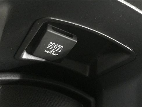 Used 2018 Honda Accord Sport image 33