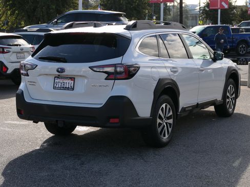 Certified 2025 Subaru Outback Premium image 6
