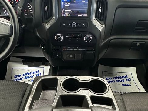 Used 2023 Chevrolet Silverado 1500 Custom image 17
