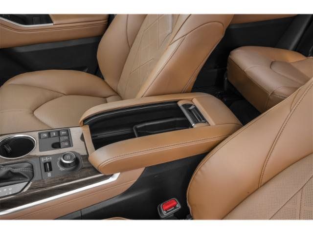 New 2026 Toyota Highlander Platinum AWD/4WD image 13