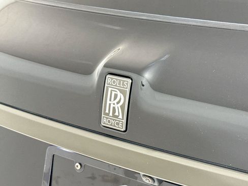Used 2025 Rolls-Royce Cullinan Black Badge AWD/4WD image 38