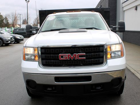 Used 2011 GMC Sierra 3500 W/T image 2