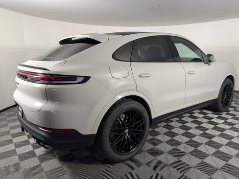 New 2026 Porsche Cayenne S image 7
