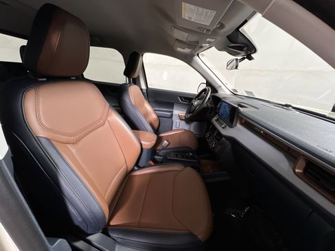 Used 2024 Ford Maverick Lariat image 25