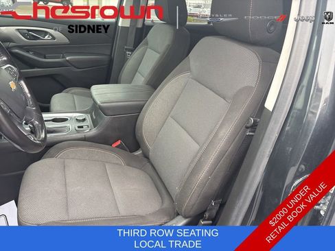 Used 2020 Chevrolet Traverse LT image 33