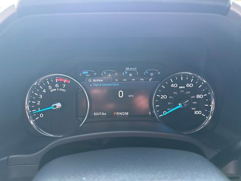 Used 2022 Ford F250 Lariat w/ Black Appearance Package image 19