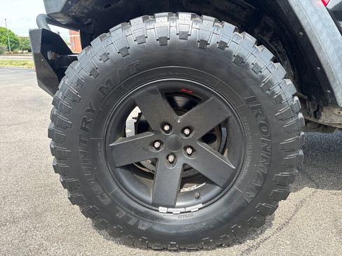 Used 2021 Jeep Wrangler 4WD Rubicon image 9