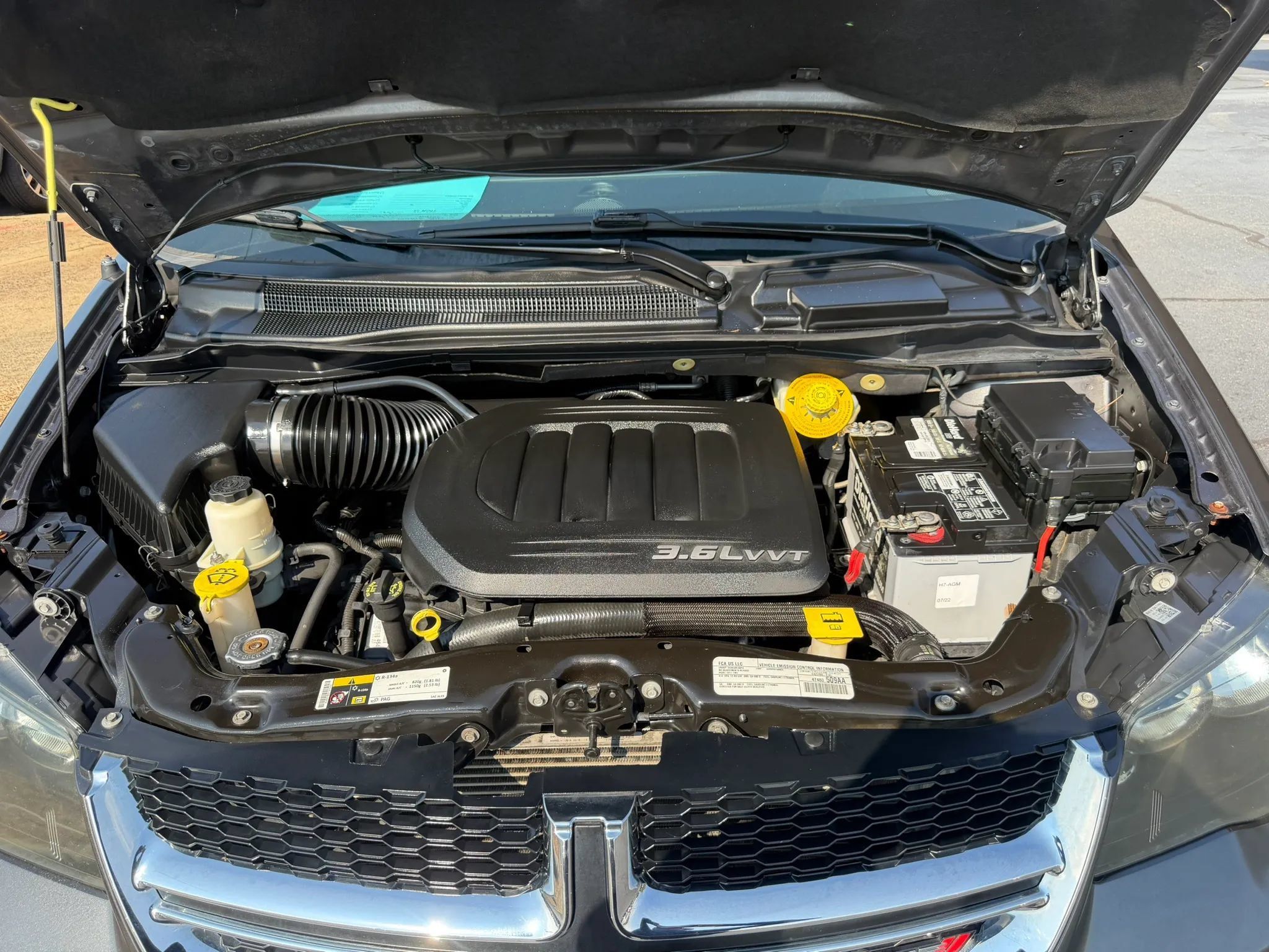 Used 2016 Dodge Grand Caravan SXT FWD image 30
