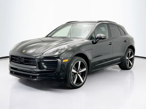 Used 2026 Porsche Macan AWD/4WD image 1