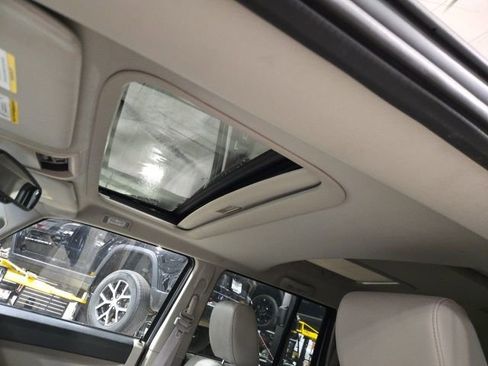 Used 2007 Jeep Commander Limited w/ Trailer Tow Group IV image 15