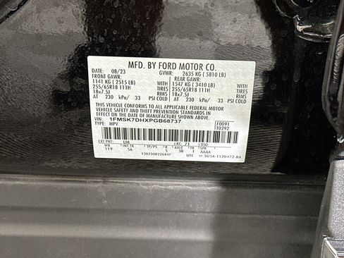 Used 2023 Ford Explorer XLT w/ Equipment Group 202A RWD image 12