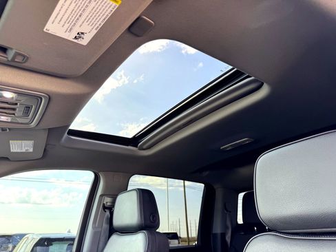 Used 2024 GMC Sierra 2500 Denali w/ Denali Reserve Package image 14