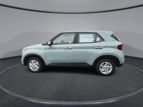 New 2026 Hyundai Venue SE image 8