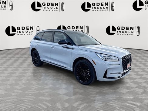 Certified 2025 Lincoln Corsair Reserve w/ Equipment Group 202A image 2