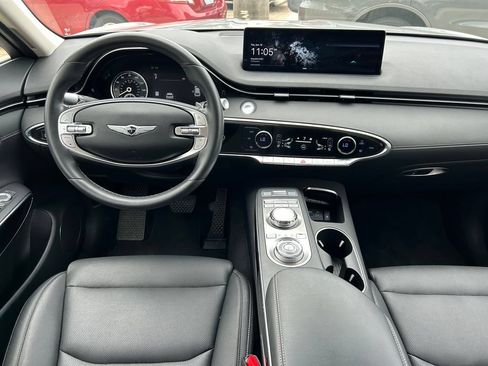Used 2025 Genesis GV70 2.5T AWD/4WD image 16