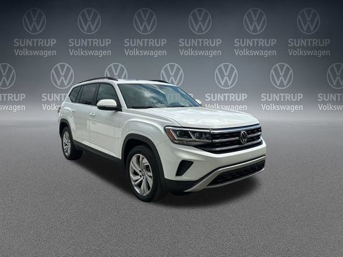 Used 2023 Volkswagen Atlas SE w/ Panoramic Sunroof Package FWD image 39