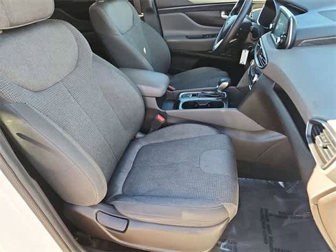 Used 2019 Hyundai Santa Fe SE image 20
