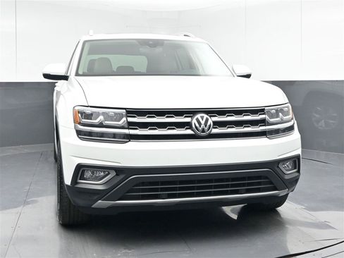 Used 2018 Volkswagen Atlas SEL FWD image 2