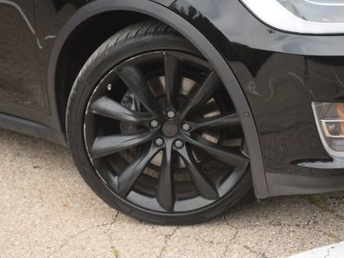 Used 2018 Tesla Model X AWD/4WD image 28