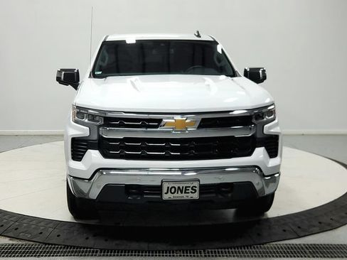 Used 2025 Chevrolet Silverado 1500 LT w/ Texas Edition Plus RWD image 3