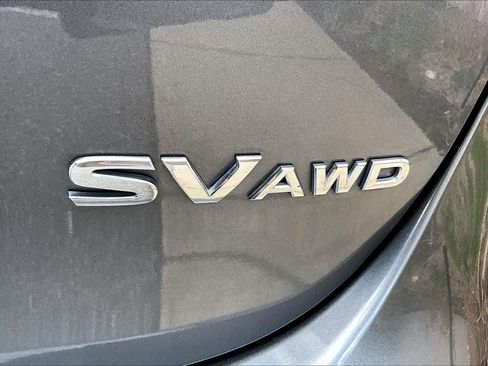 Used 2018 Nissan Rogue Sport SV AWD/4WD image 10