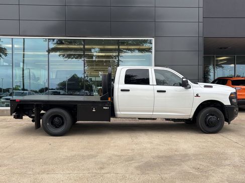 New 2026 RAM 3500 Tradesman AWD/4WD image 2