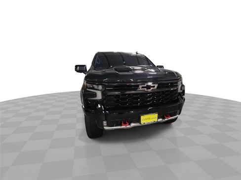 Used 2023 Chevrolet Silverado 1500 ZR2 w/ Technology Package AWD/4WD image 3