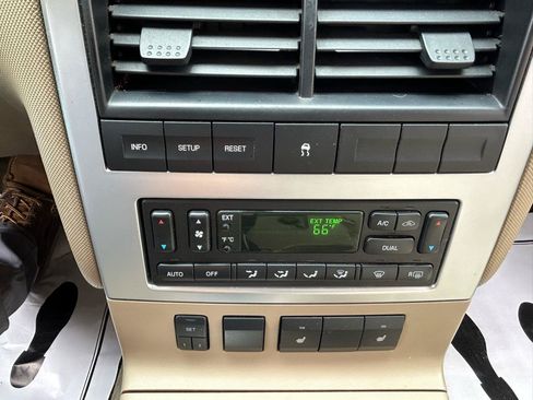 Used 2007 Mercury Mountaineer AWD image 24