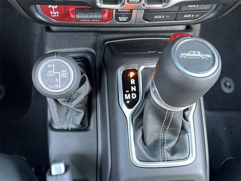 New 2025 Jeep Gladiator Rubicon image 6