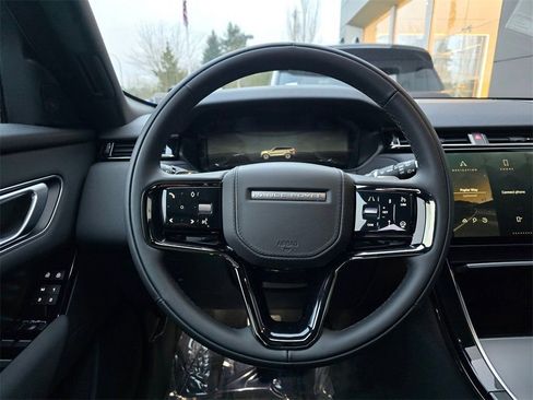 New 2025 Land Rover Range Rover Velar Dynamic SE image 10