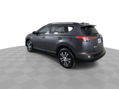 Used 2018 Toyota RAV4 LE w/ Carpet Mat Package image 6
