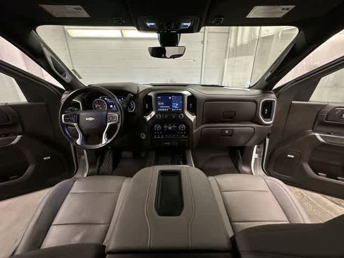 Used 2022 Chevrolet Silverado 1500 LTZ w/ LTZ Premium Package AWD/4WD image 22