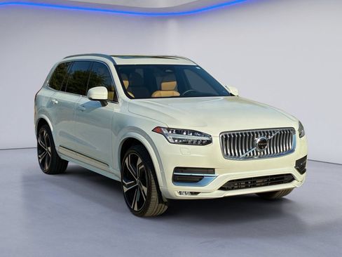 Used 2024 Volvo XC90 B6 Ultimate w/ Protection Package Premier AWD/4WD image 5