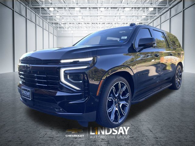 Certified 2025 Chevrolet Suburban RST w/ Advanced Technology Package AWD/4WD image 4