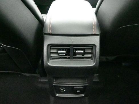 Certified 2021 Ford Edge ST-Line w/ Class II Trailer Tow Package image 23