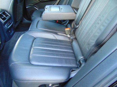 Used 2018 Audi Q5 2.0T Premium image 11