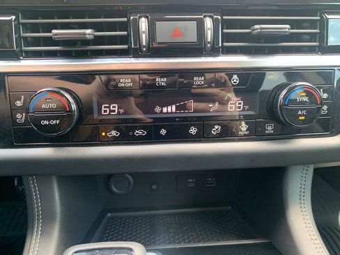 Used 2023 Nissan Pathfinder Platinum w/ Cargo Package AWD/4WD image 30