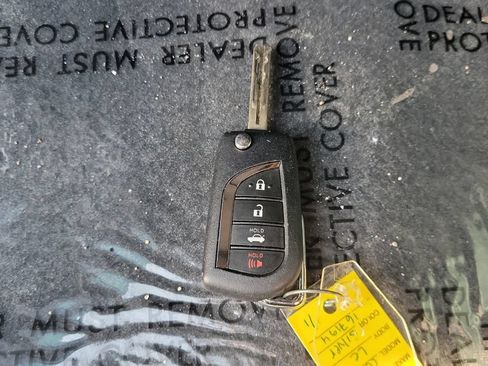 Used 2024 Toyota Corolla LE FWD image 29