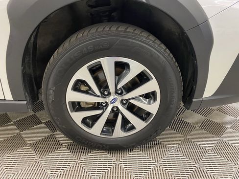 Used 2024 Subaru Outback Premium image 19