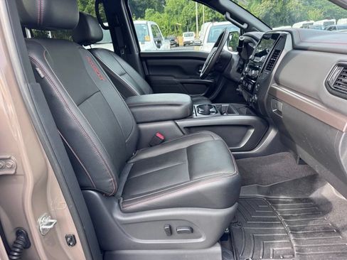 Used 2022 Nissan Titan PRO-4X w/ Pro-4x Convenience Package AWD/4WD image 27