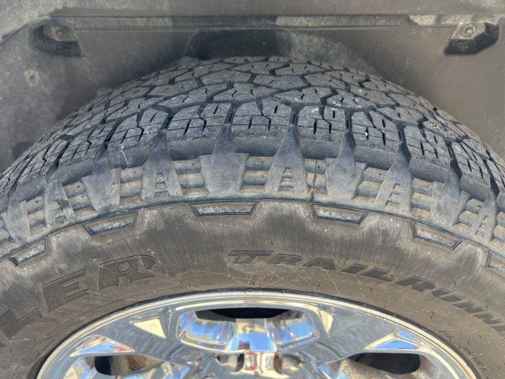 Used 2018 RAM 1500 Laramie RWD image 18