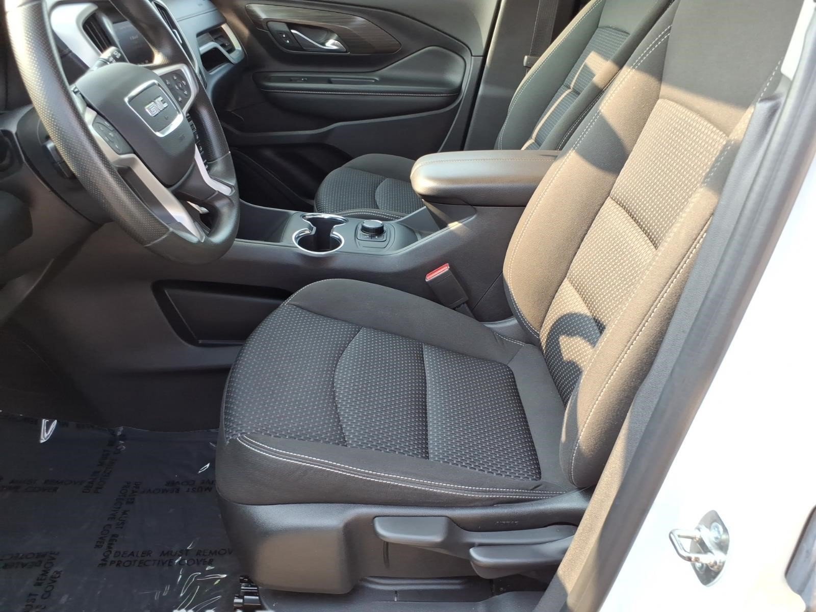 Used 2024 GMC Terrain SLE AWD/4WD image 11