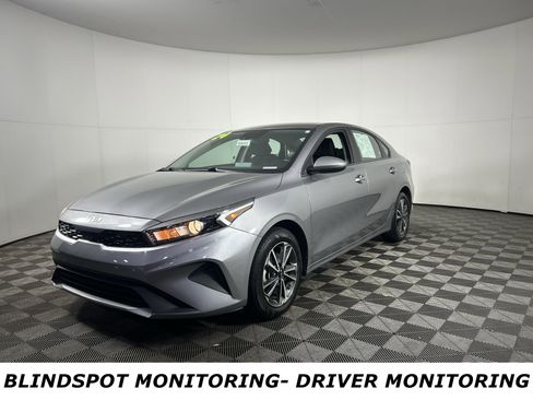 Certified 2024 Kia Forte LXS image 3