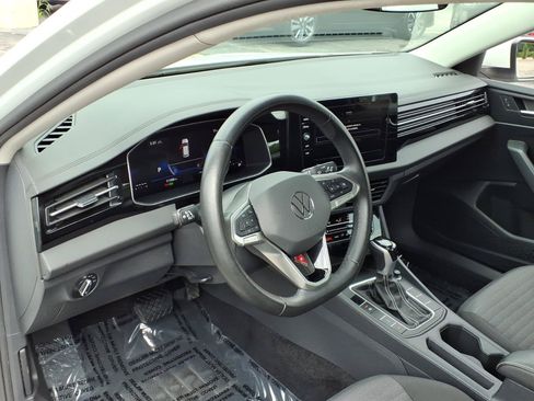 Used 2025 Volkswagen Jetta S FWD image 5