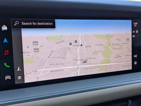 Used 2025 Porsche Cayenne image 18