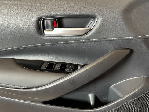 Used 2023 Toyota Corolla SE image 18