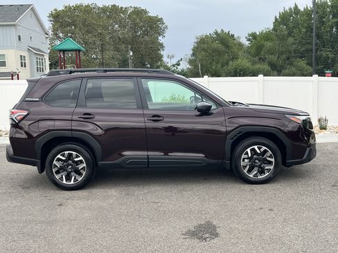 Used 2026 Subaru Forester Premium AWD/4WD image 7