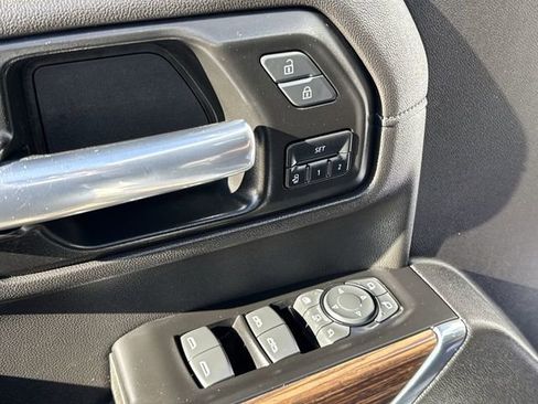 Used 2022 Chevrolet Silverado 2500 High Country image 25