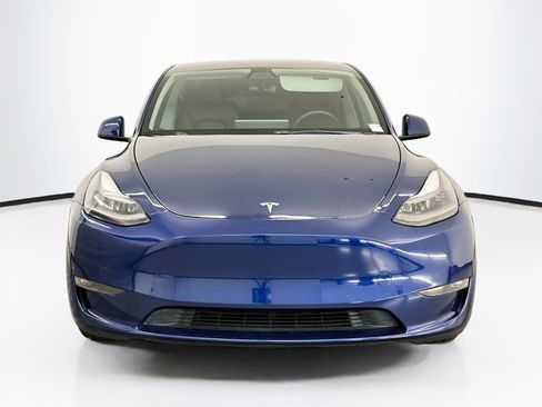 Used 2022 Tesla Model Y Performance AWD/4WD image 2