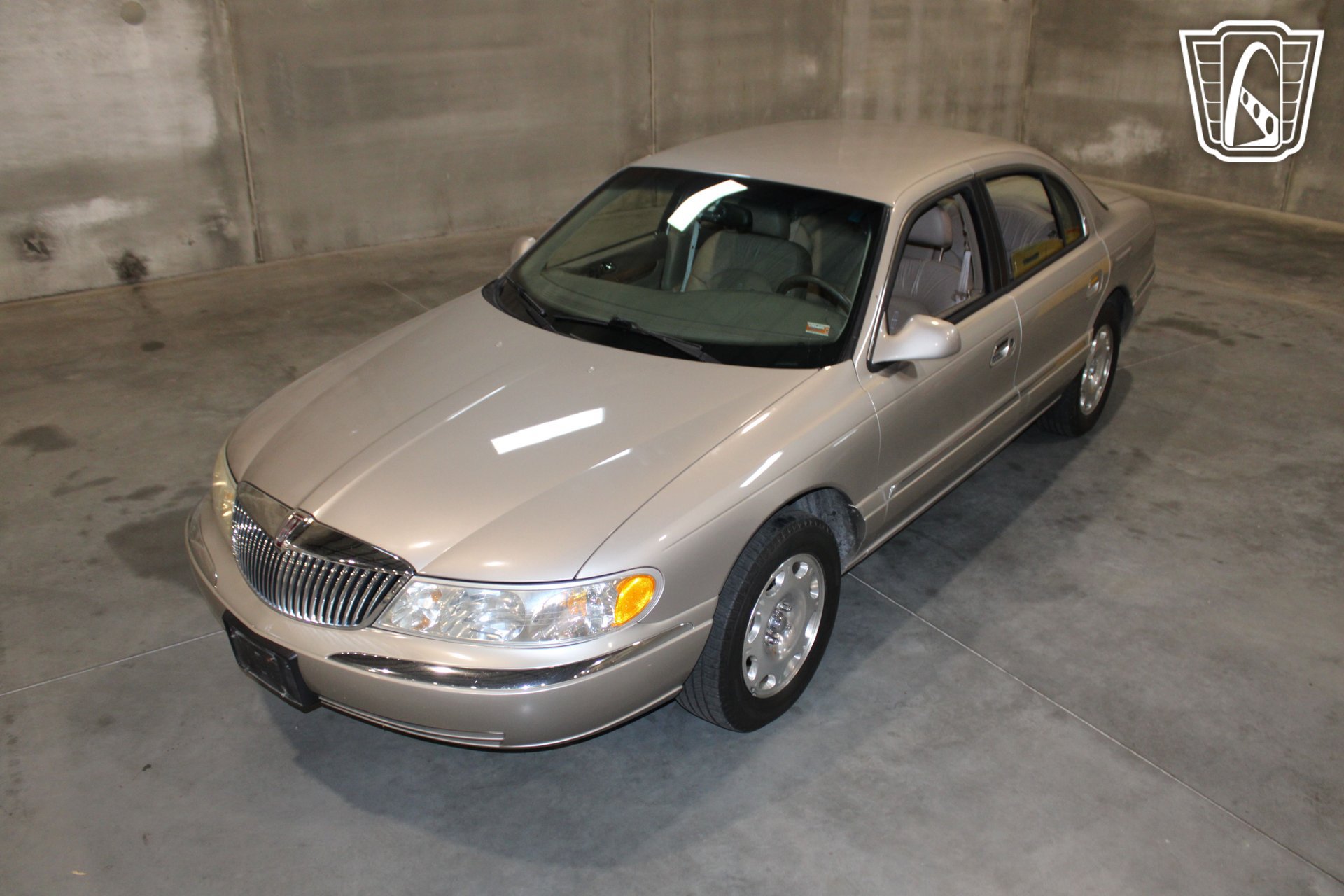 Used 1999 Lincoln Continental FWD image 9